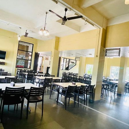 Hotel Manik Moti Lonavala Ngoại thất bức ảnh