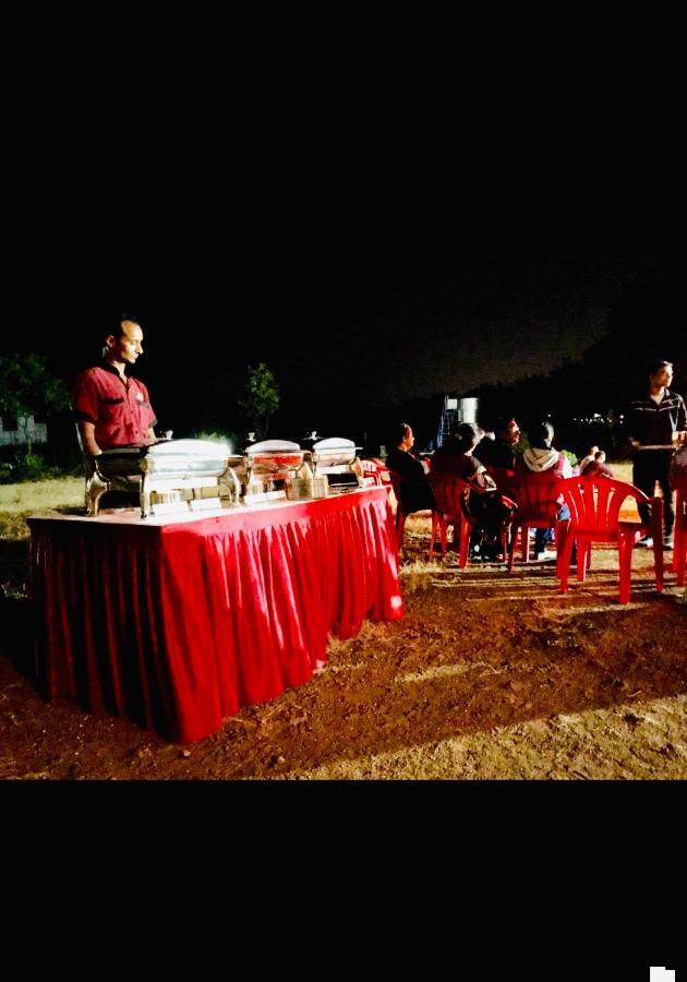 Hotel Manik Moti Lonavala Ngoại thất bức ảnh