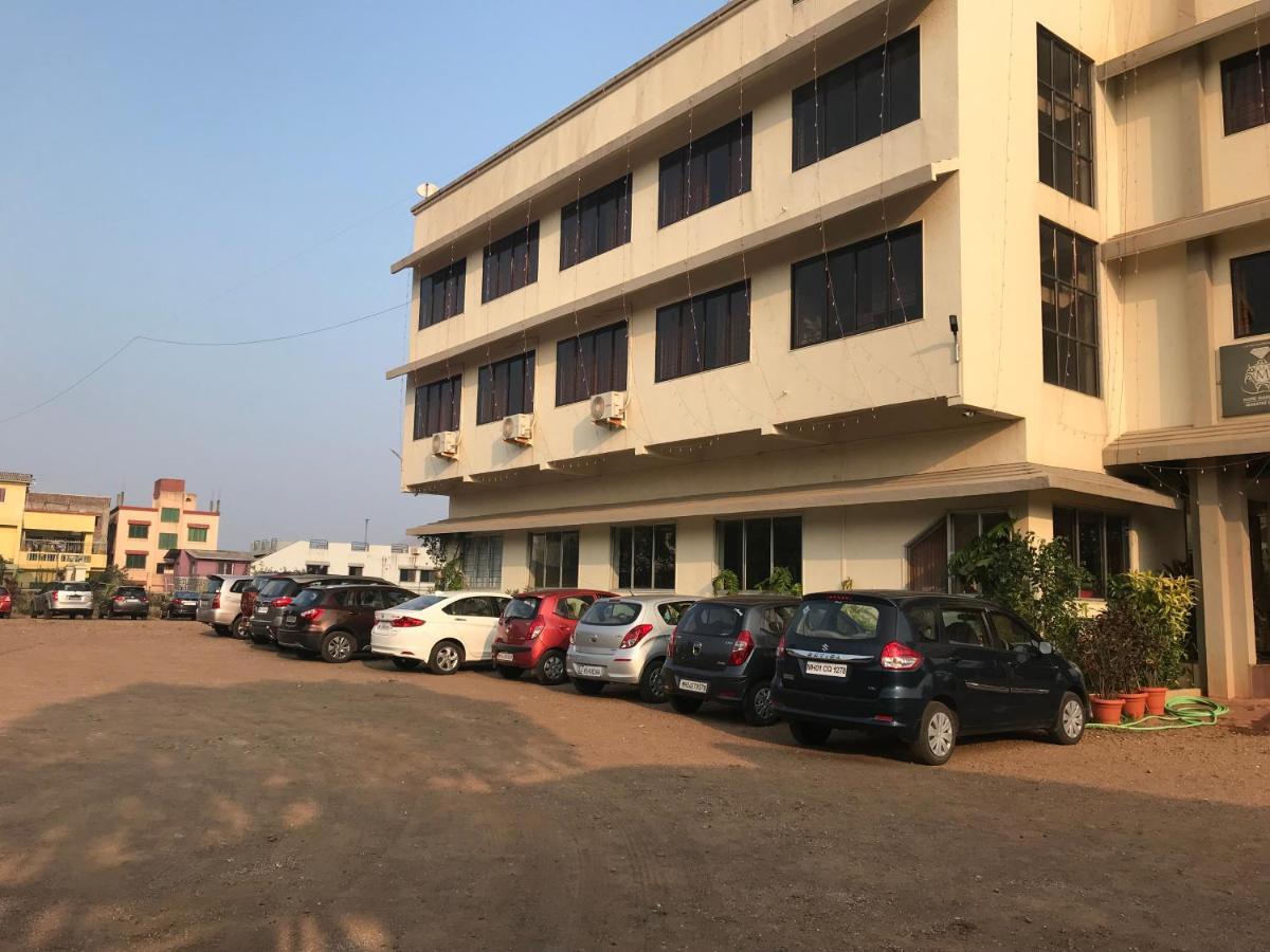 Hotel Manik Moti Lonavala Ngoại thất bức ảnh