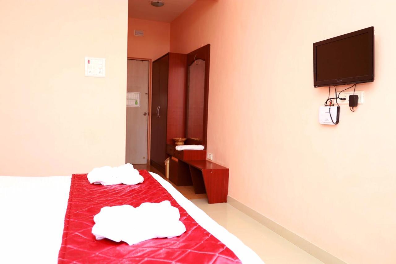 Hotel Manik Moti Lonavala Ngoại thất bức ảnh